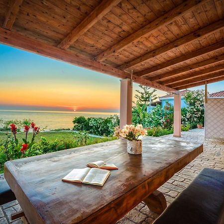 St. Harry'S Windmill Apartamento Makris Gialos  Exterior foto
